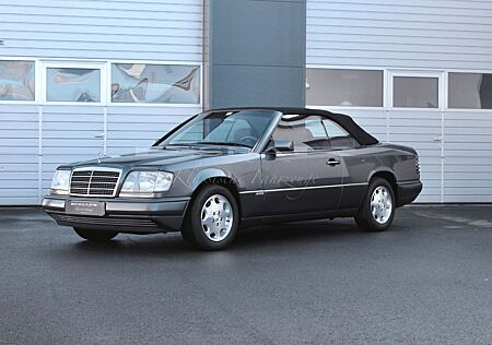 Mercedes-Benz E 200 Cabriolet