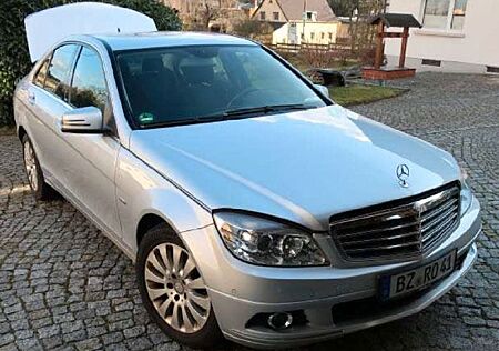 Mercedes-Benz C 180 CGI BlueEFFICIENCY ELEGANCE ELEGANCE