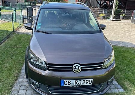 VW Touran Volkswagen Cross 1.4 TSI 103kW -