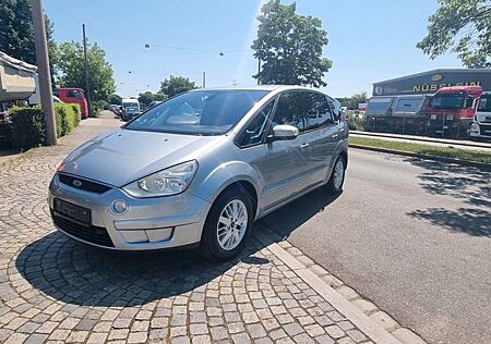 Ford S-Max Titanium