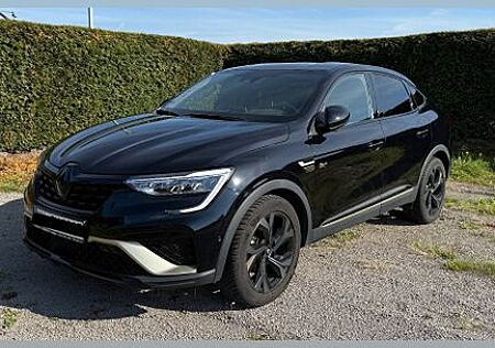 Renault Arkana E-TECH engineered BLACK/GOLD