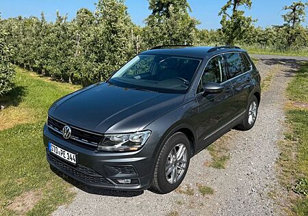 VW Tiguan Volkswagen Comfortline AHK, SHZ, el. Heckklappe