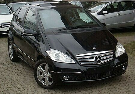 Mercedes-Benz A 200 Avantgarde Aut / Lamell / Navigation