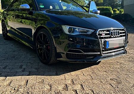 Audi S3 2.0 TFSI S tronic quattro Limousine