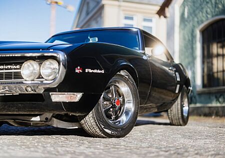 Pontiac Firebird V8 350 cui / black beauty