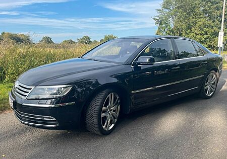 VW Phaeton Volkswagen 3.0 V6 TDI 4MOTION Tiptronic 5-Sitzer -