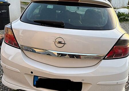 Opel Astra GTC 2.0 Turbo ECOTEC Sport 147kW Sport