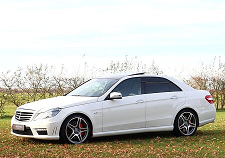 Mercedes-Benz E 63 AMG E - W212 - P30 Performance Package !