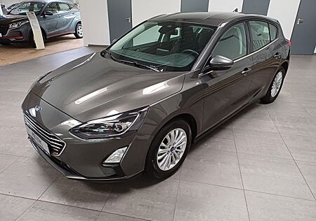 Ford Focus Titanium 1.0 EcoBoost 5-türig