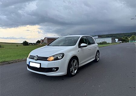 VW Golf Volkswagen 1.4 TSI Highline R-Line NAVI*PDC