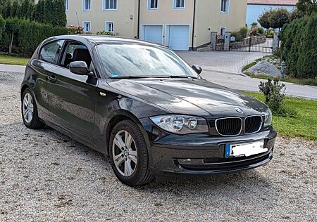 BMW 116i - Lim. KLİMA~PDC~SHZ~abnehmbare AHK