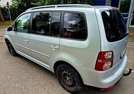 VW Touran Volkswagen Trendline 1.9TDI 105PS KLIMA 7 SITZER AHK