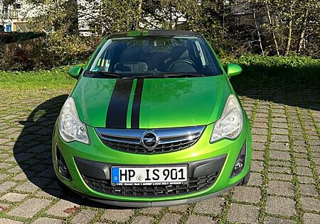 Opel Corsa 1.4 150 Jahre