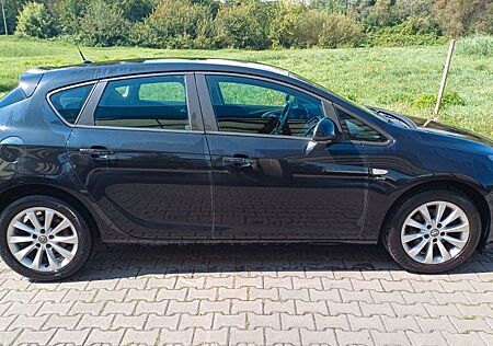 Opel Astra 1.7 CDTI 81kW Active Active