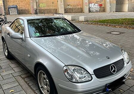 Mercedes-Benz SLK 200 -