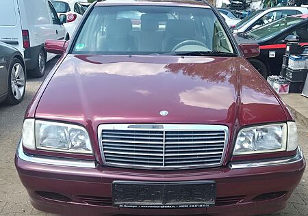 Mercedes-Benz C 180 T CLASSIC