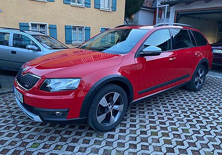 Skoda Octavia 2.0 TDI DSG 4x4 Scout Combi Scout