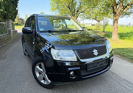 Suzuki Grand Vitara 2.0 Vollausstattung