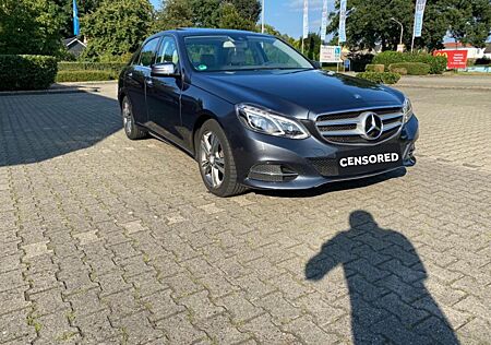 Mercedes-Benz E 220 BlueTEC BE Edition AVANTG. Autom. Edit...