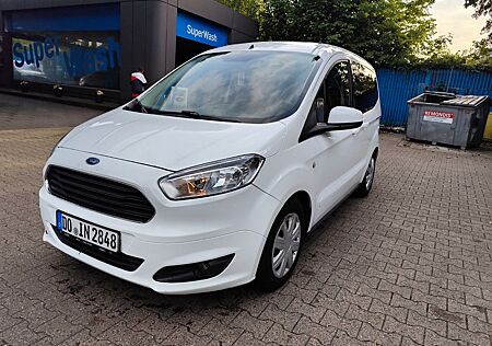 Ford Tourneo Courier 1.5 TDCi 70kW Ambiente Ambiente