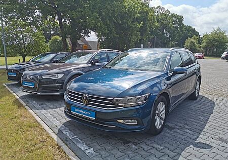 VW Passat Variant Volkswagen Passat 2,0 TDI "Variant" DSG AHK ACC Kamera GJR