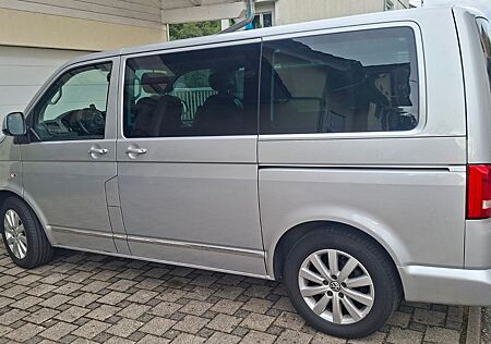 VW T5 Multivan Volkswagen Highline