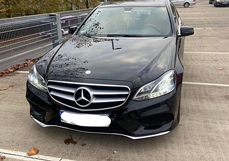 Mercedes-Benz E 220 BlueTEC 4MATIC AVANTGARDE Autom. AVANT...