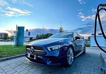 Mercedes-Benz A 250 AMG Night Paket 19 Alu scheckheft LED MBux