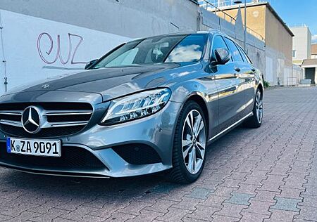 Mercedes-Benz 220 220d T Mobil -