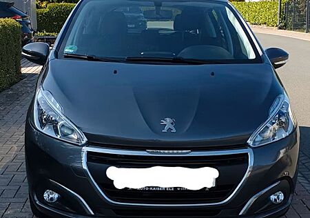 Peugeot 208 PureTech 82 Active Active