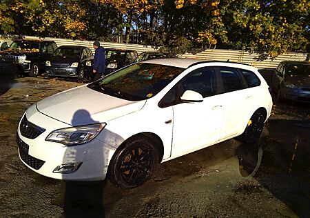 Opel Astra Sports T. 1.6 CDTI ec Edt. 81 S/S 97g