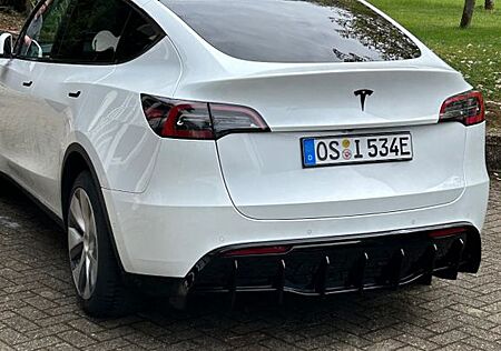 Tesla Model Y Long Range AWD USS Garantie bis 2027