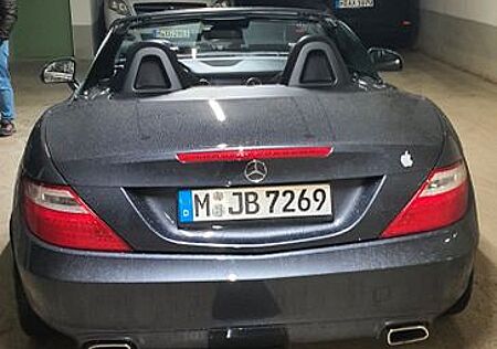 Mercedes-Benz SLK 200 -