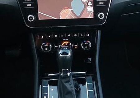 Skoda Superb 2.0 TDI Ambiente 190PS