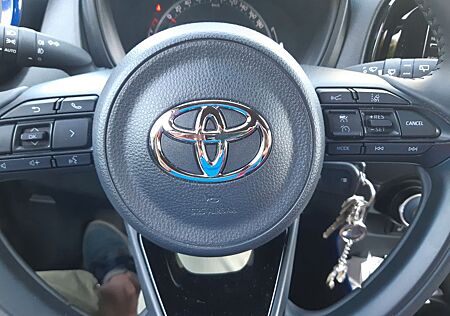 Toyota Aygo (X) Aygo (X) 1.0-l-VVT-i Pulse S-CVT Pulse