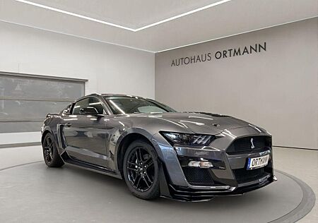 Ford Mustang GT 3.7 Benzin V6 Heckantrieb Automatik