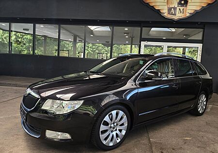 Skoda Superb Combi 1.8 AUTOMATIK Elegance LEDER/PANO