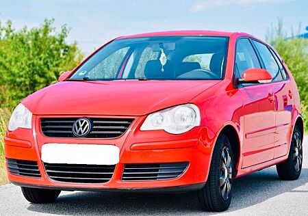 VW Polo Volkswagen Zuverlässiger Cityflitzer 8x neue Reifen