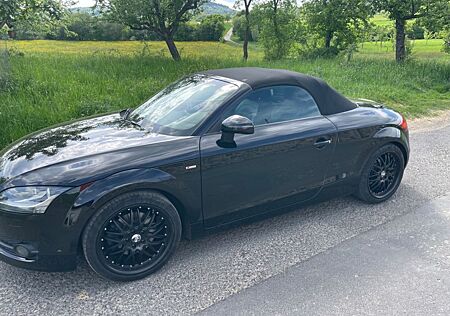 Audi TT Roadster 2.0 TFSI S tronic -