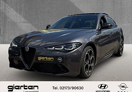 Alfa Romeo Giulia ''Veloce Q4'' mit Schiebedach + Leder