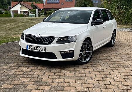 Skoda Octavia 2.0 TDI DSG RS Combi RS