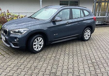 BMW X1 sDrive 18i Automatik Navi , Klimaaut. 1.Hand