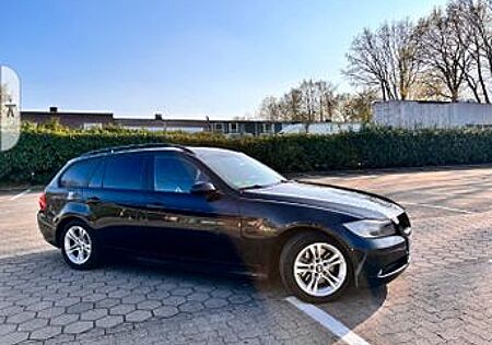 BMW 318i Touring -