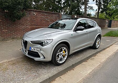 Alfa Romeo Stelvio 2.9 Bi-T. V6 375kW Quadrifoglio AT8-...