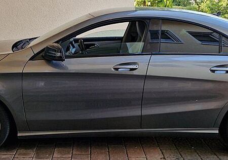 Mercedes-Benz CLA 220 CLA 220d
