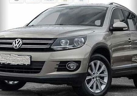 VW Tiguan Volkswagen 2.0 TDI 4Motion 170PS NAVI+AHK+PANO+PDC