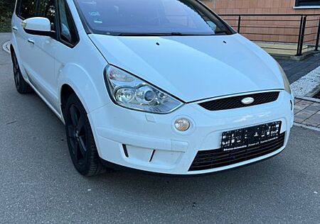 Ford S-Max 2,0 TDCi 103kW DPF SHZ-TEMPO-KLIMA-XENON