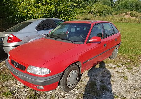 Opel Astra 1,6