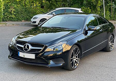 Mercedes-Benz E 200 Sport Edition Autom. Sport Edition
