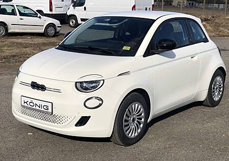 Fiat 500 Elektro RED MY25 Komfortpaket Automatik